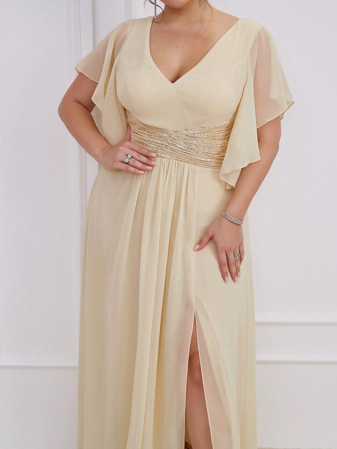 LUNE Plus Contrast Sequin Butterfly Sleeve Split Thigh Chiffon Bridesmaid Dress