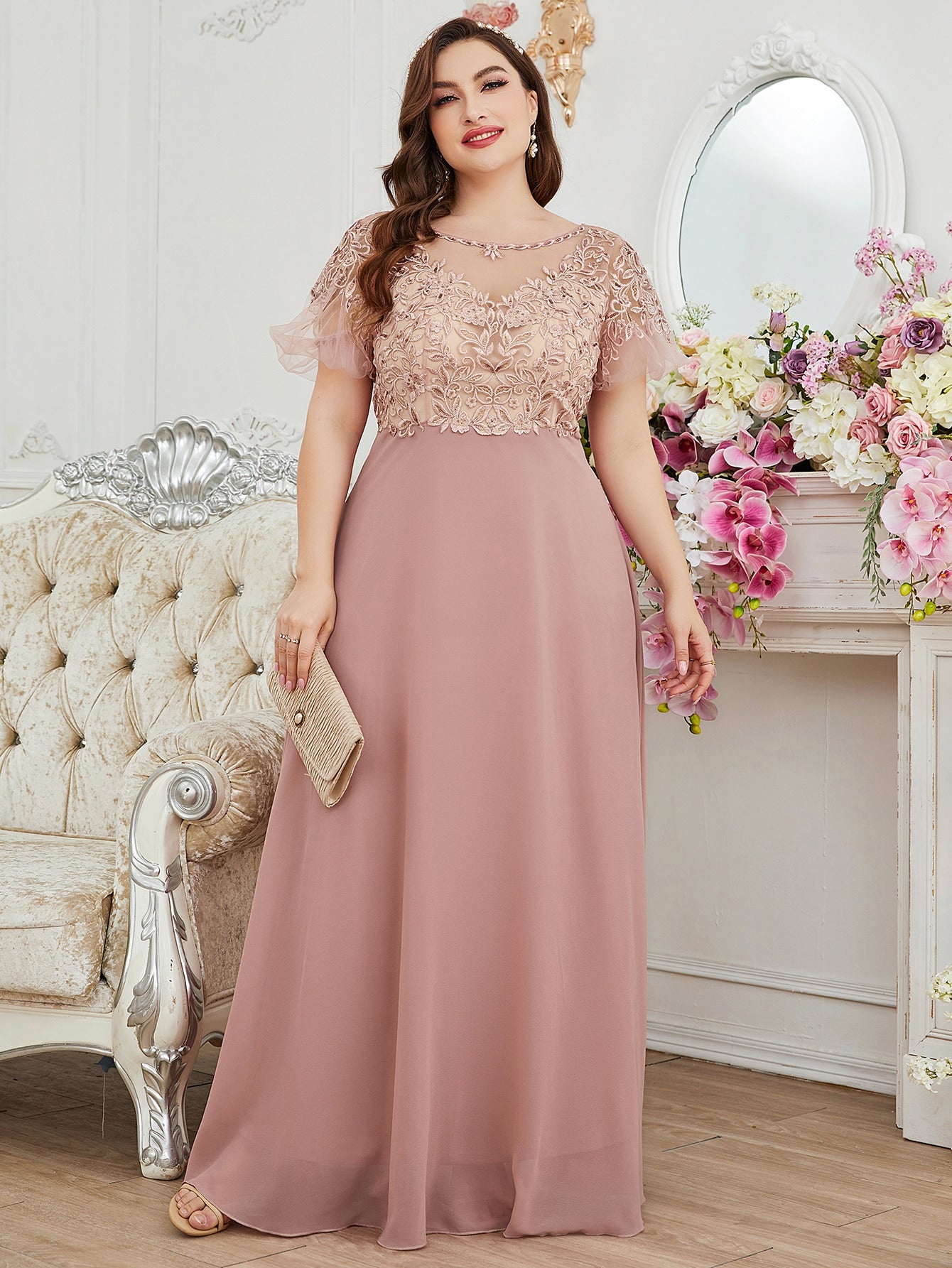 Plus Contrast Floral Embroidery Mesh V-Back Bridesmaid Dress