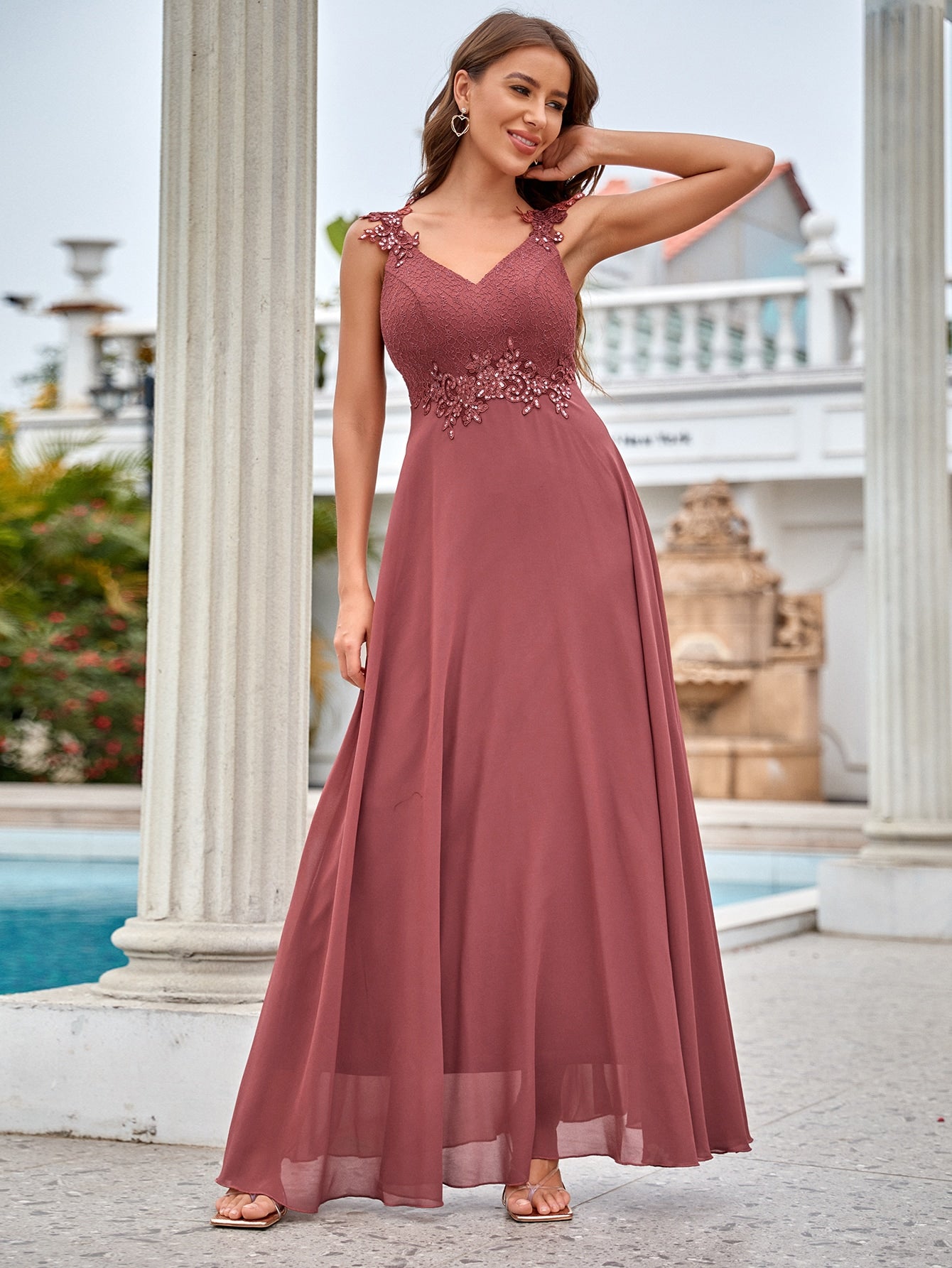 Appliques Maxi Chiffon Prom Dress