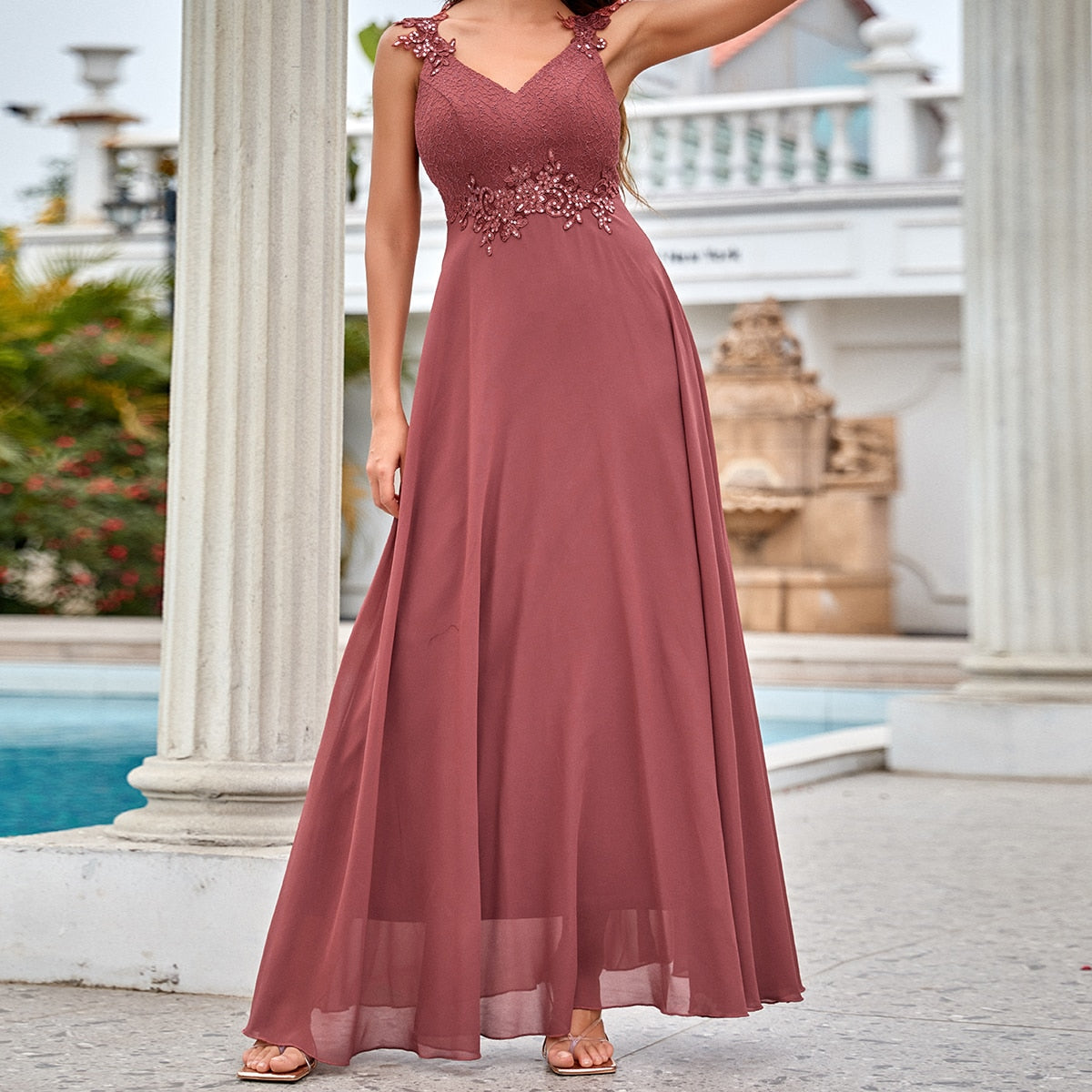 Appliques Maxi Chiffon Prom Dress